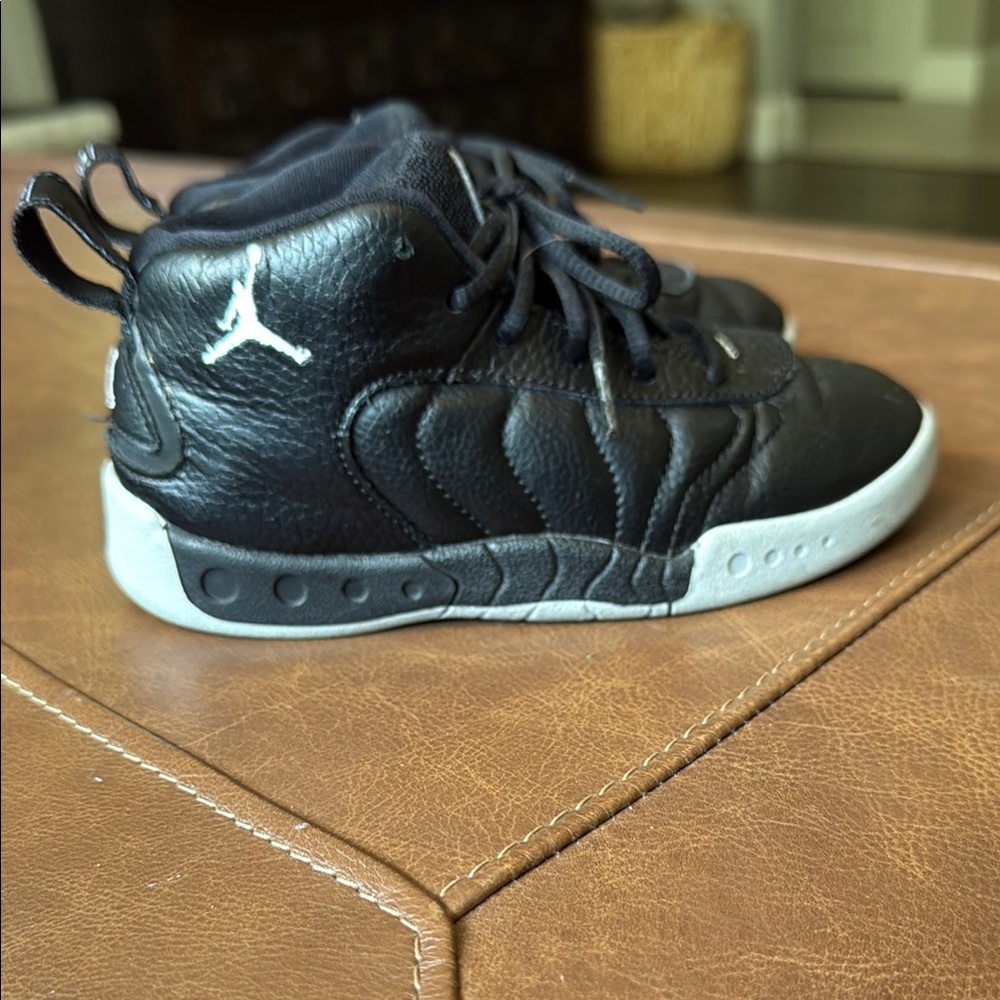 Michael Jordan’s Jump Black and White Sneakers with Quilted Design
